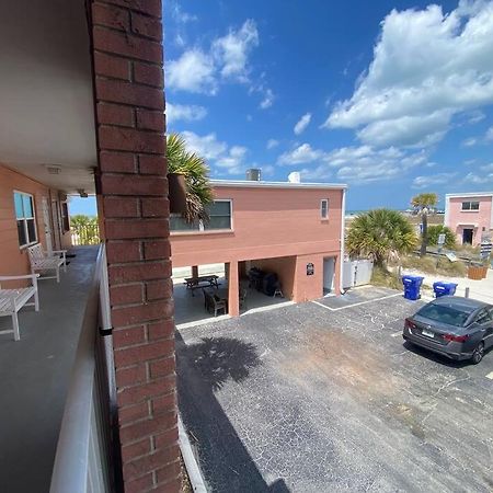 Beachfront Condo On Quiet Treasure Island- 1 Bed St. Pete Beach Exterior foto